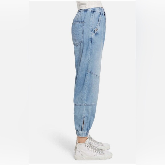Free People We The Free Revival Women's Light Blue Denim Jogger Jeans size XS - Picture 5 of 12